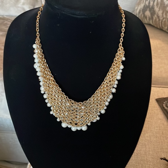 Pearl, Rhinestone & Gold Necklace - Picture 4 of 4